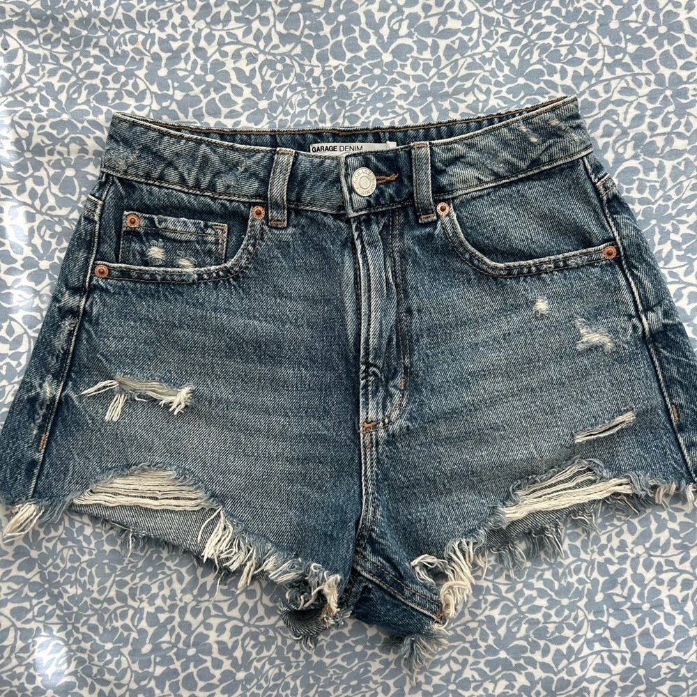 Garage denim festival shorts